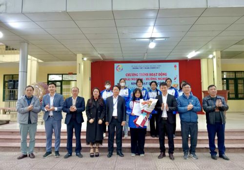 Ra mắt CLB Đầu tư & Khởi nghiệp Trường THPT Thuận Thành số 1